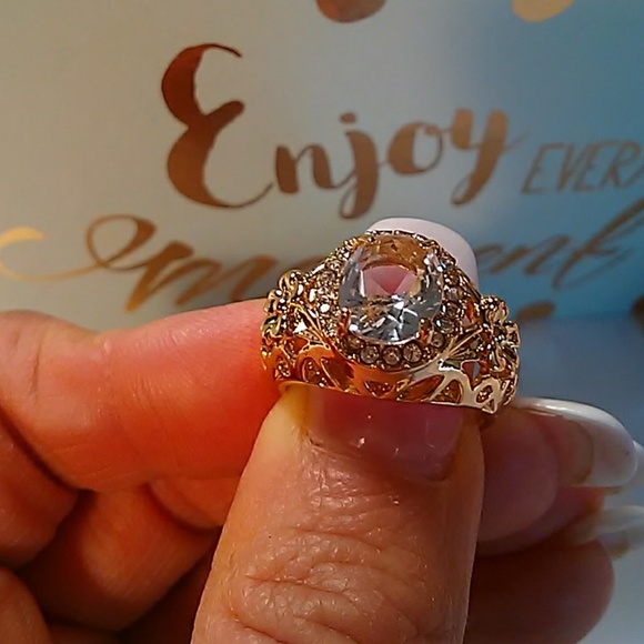 Simulated Diamond Ring Sz 7 - Picture 5 of 6